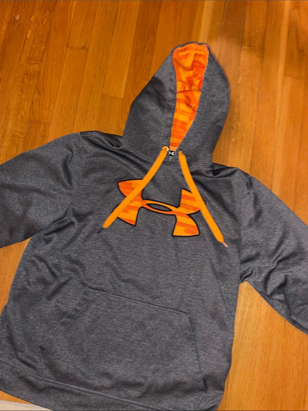 Under Armour Sweatshirt
